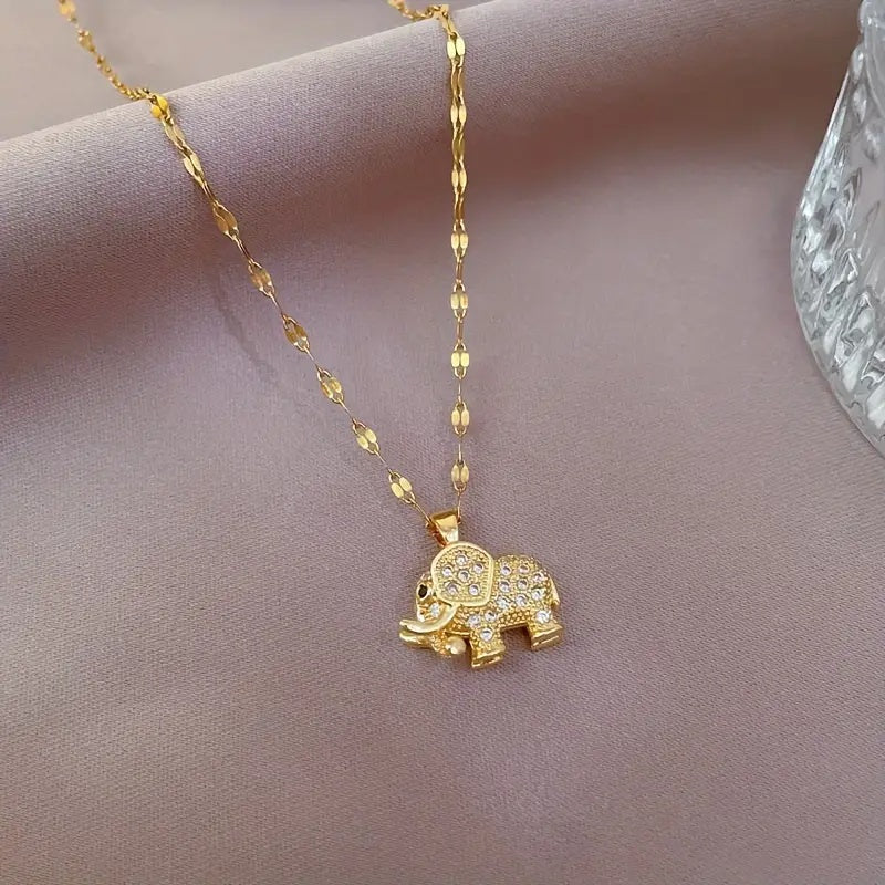 Eleganter Elefanten-Anhänger Kette – Vergoldet mit Zirkonia-Steinen